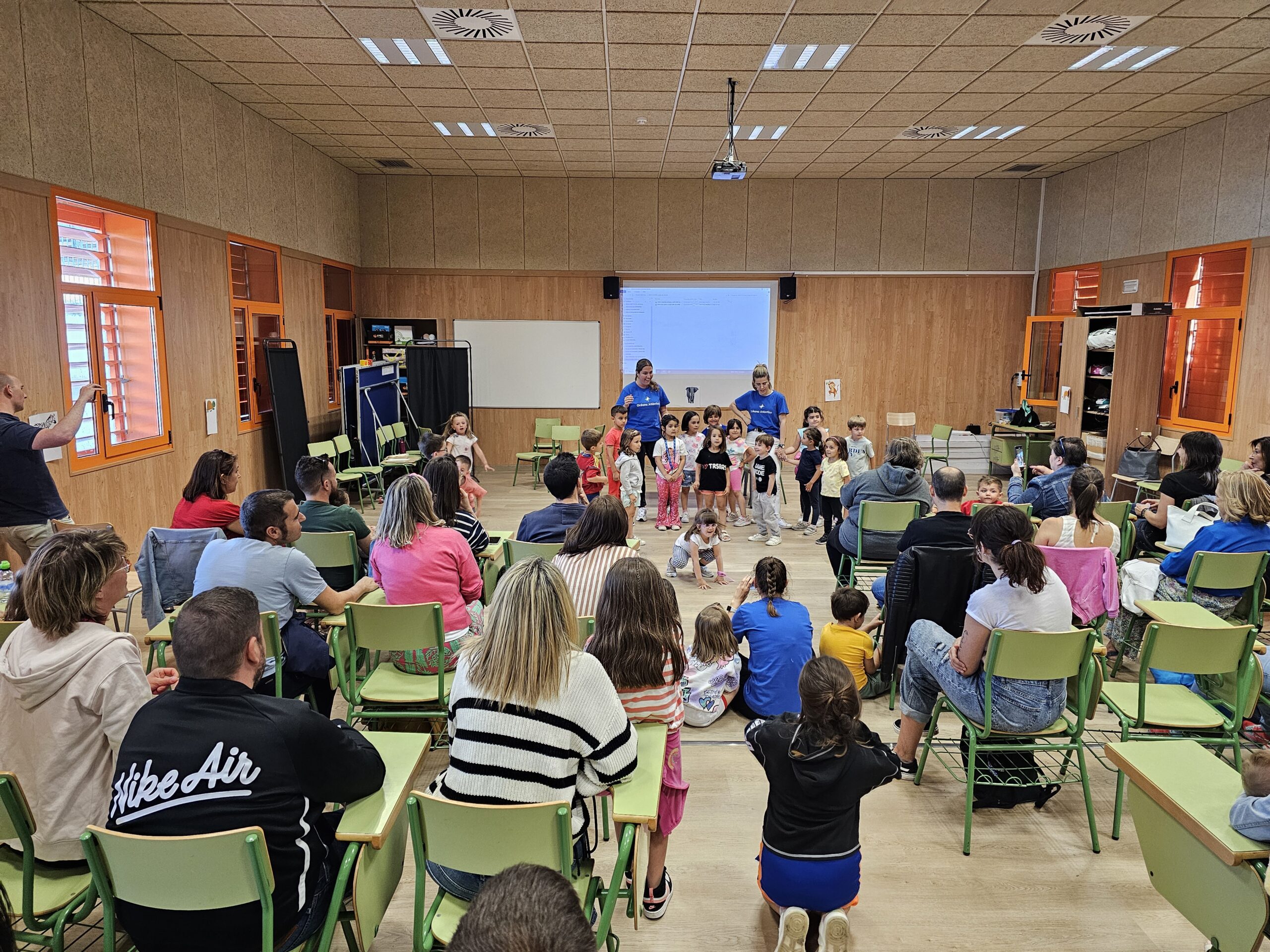 ACOMPANAMIENTO A LAS FAMILIAS scaled