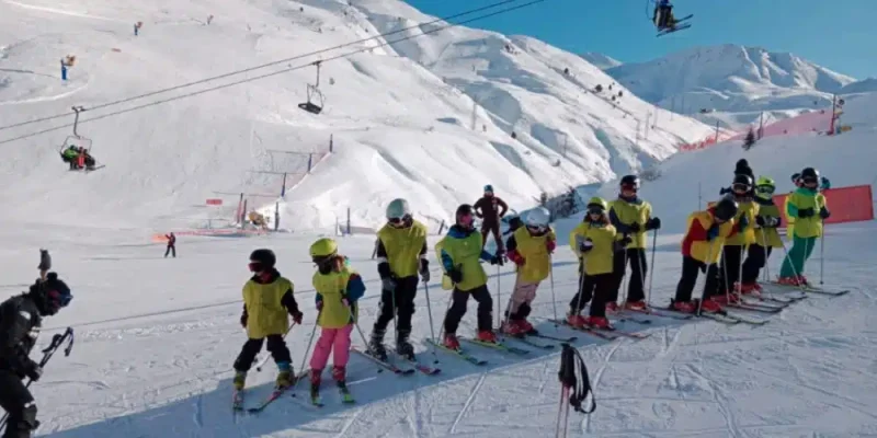 cómo vestir a los niños para ir a la nieve